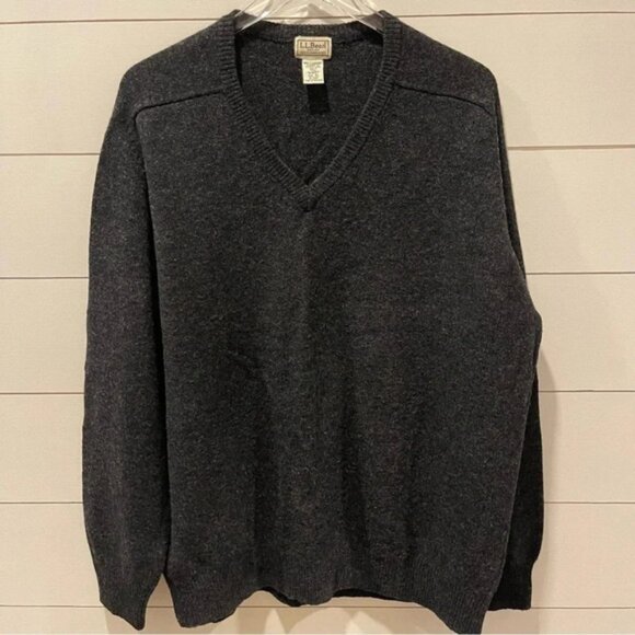 LL Bean Lambswool V Neck Pullover Sweather Mens Size XL Tall - Picture 1 of 4